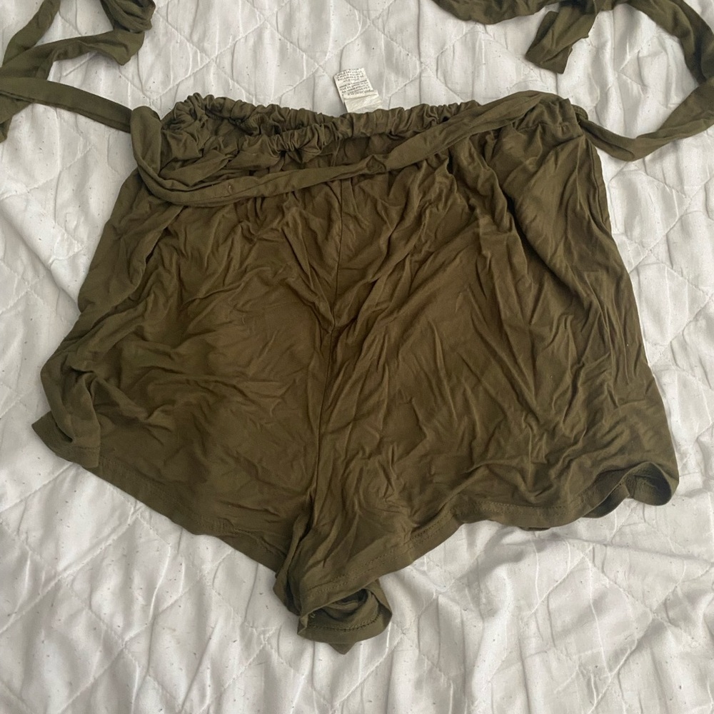 Green flowy maternity shorts